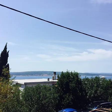 Apartment Dvorska *